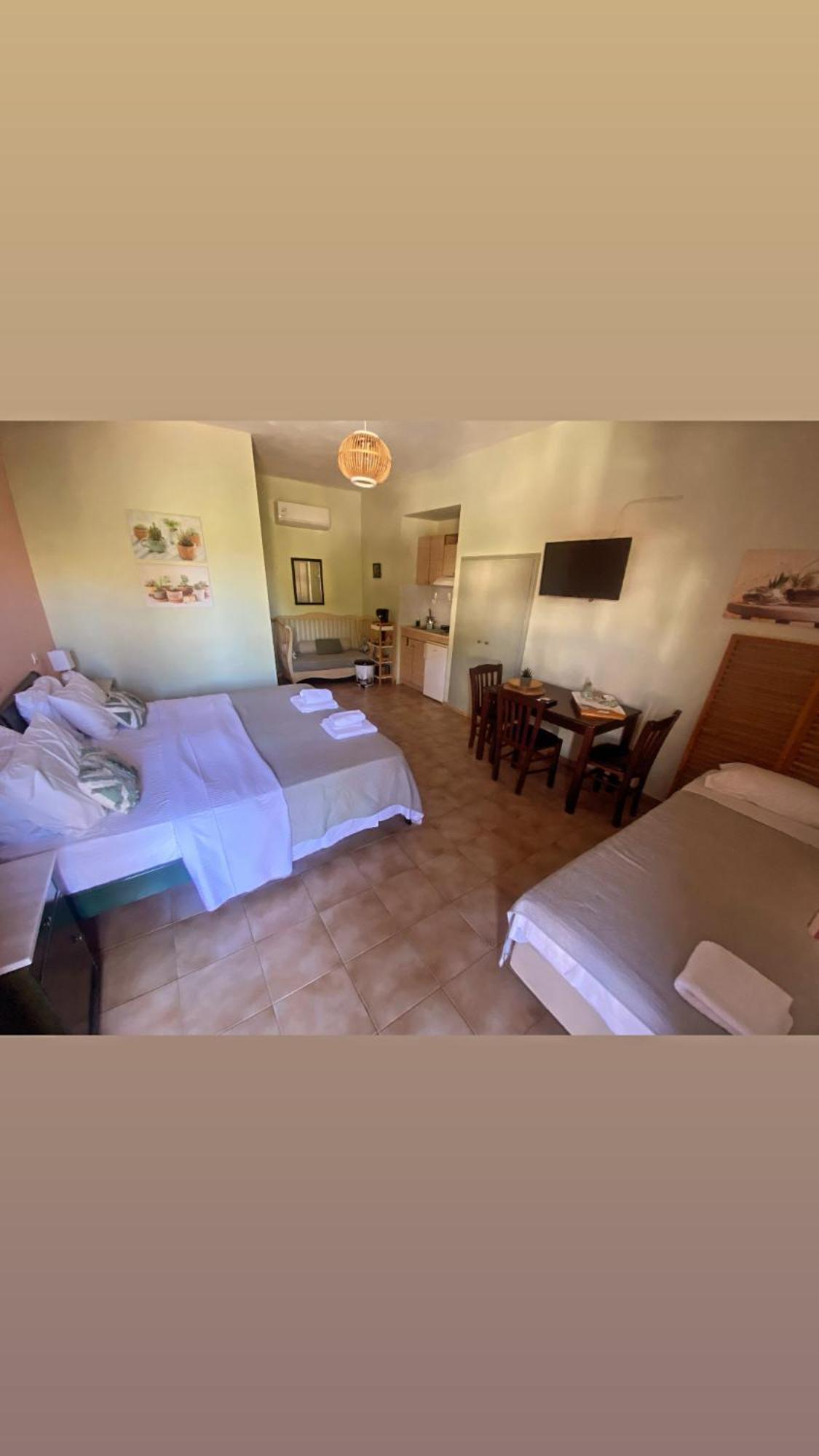 Nicolas Aparthotel 2*